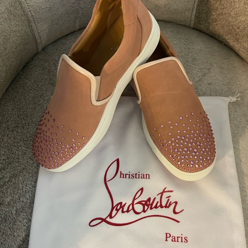 Sneakers size9
